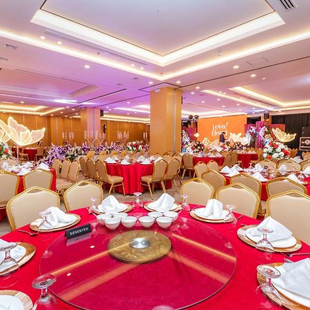 Levo Hotel Urdaneta ภายนอก รูปภาพ