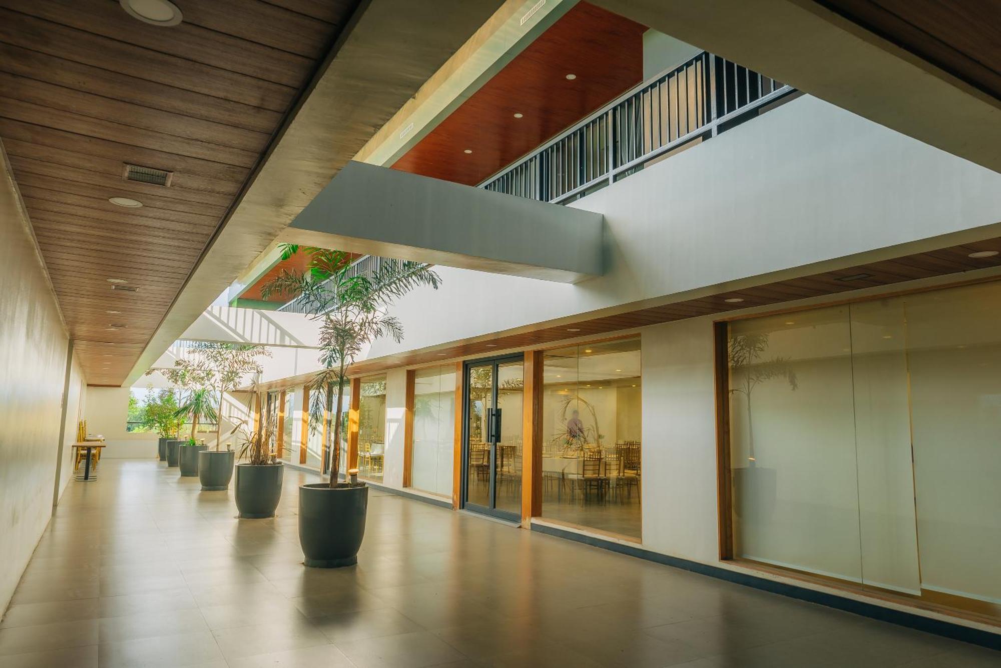 Levo Hotel Urdaneta ภายนอก รูปภาพ
