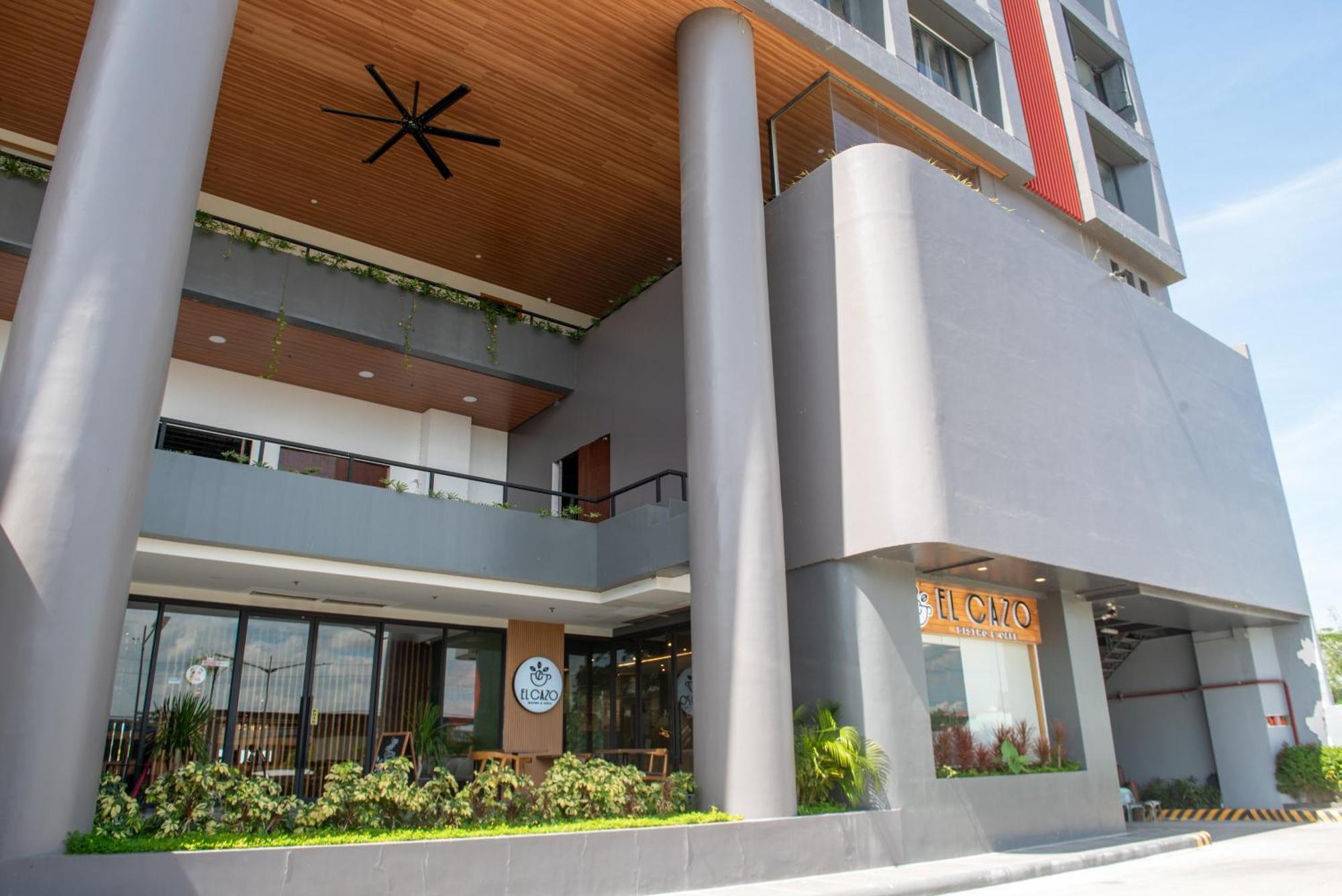 Levo Hotel Urdaneta ภายนอก รูปภาพ