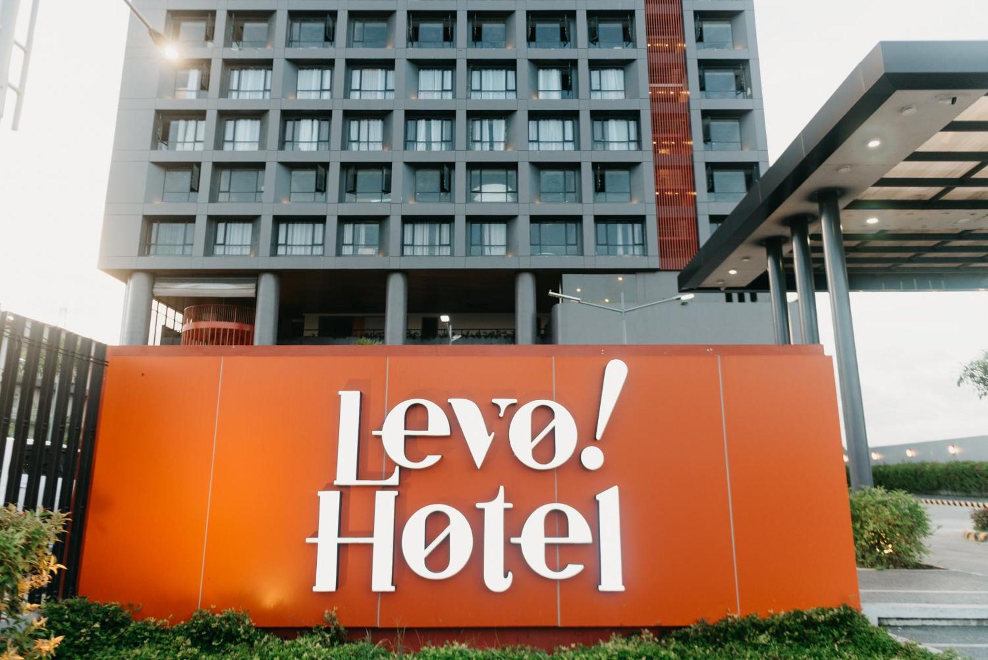 Levo Hotel Urdaneta ภายนอก รูปภาพ