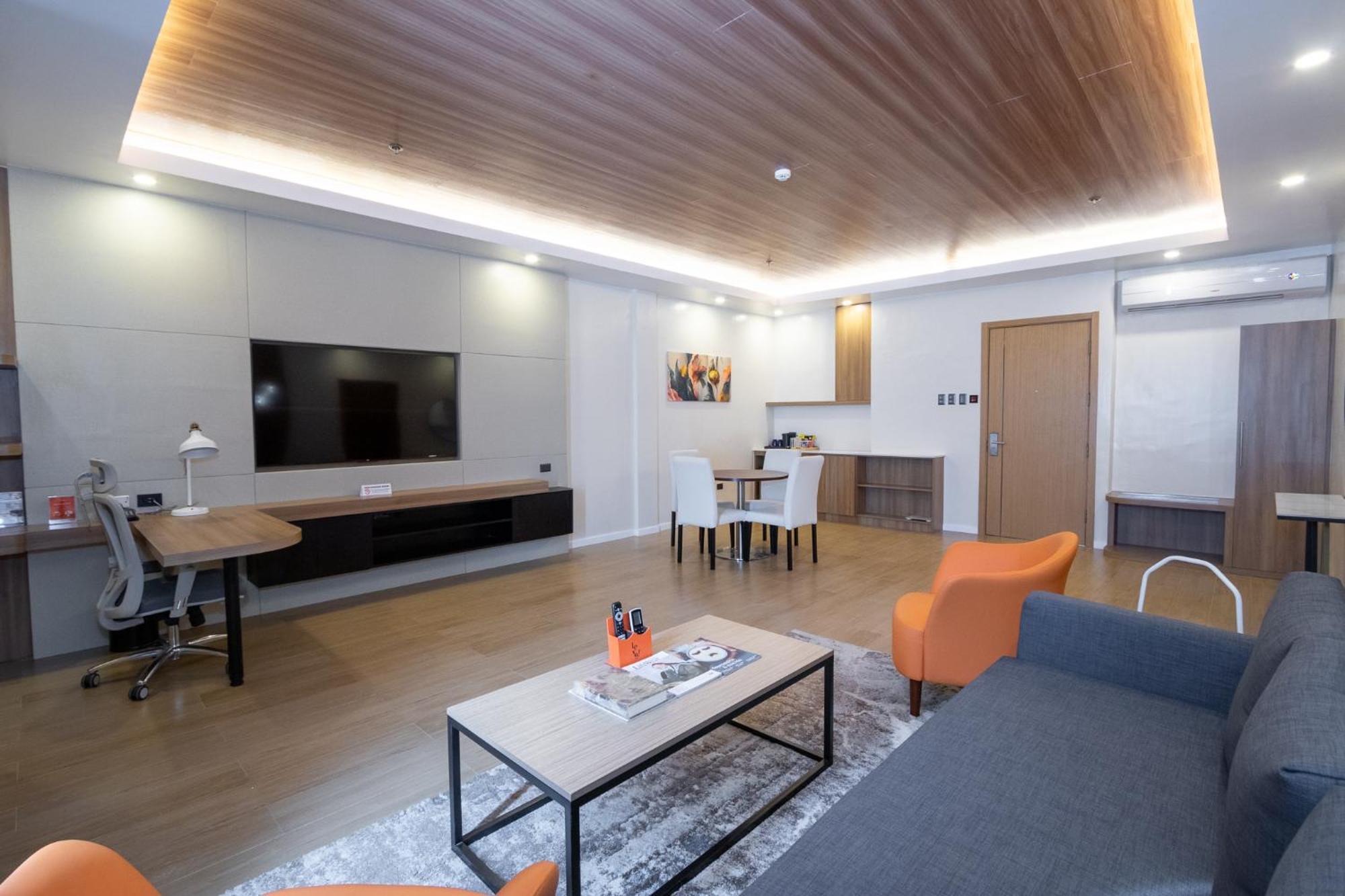 Levo Hotel Urdaneta ภายนอก รูปภาพ